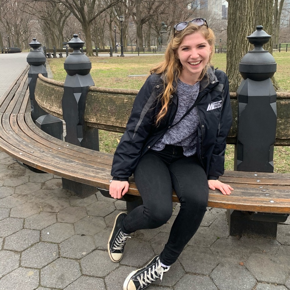 Meet your Posher, Lydia